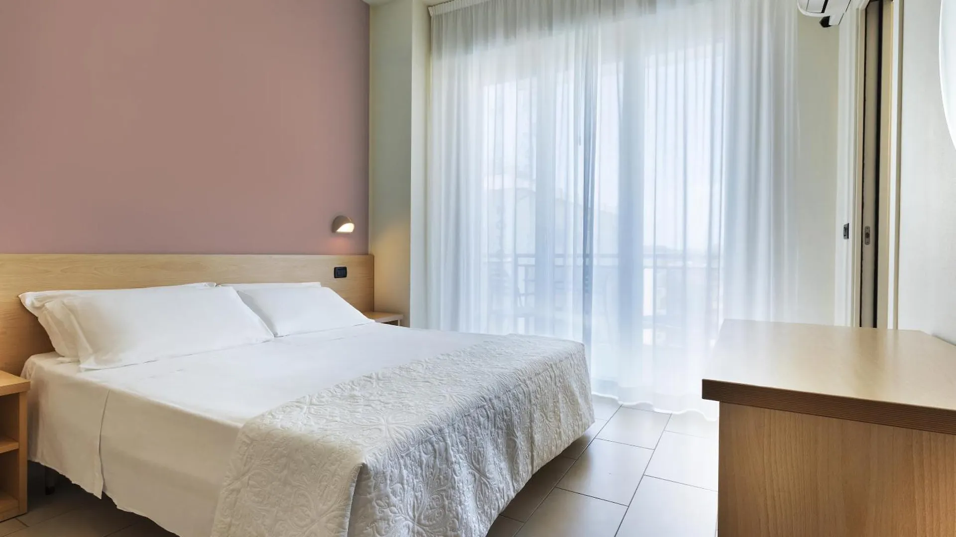 Hotel Constellation Lido Di Savio 3*,